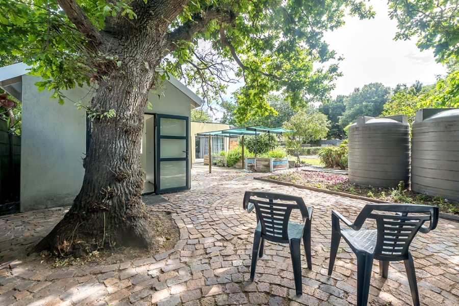 To Let 1 Bedroom Property for Rent in Pinelands Western Cape